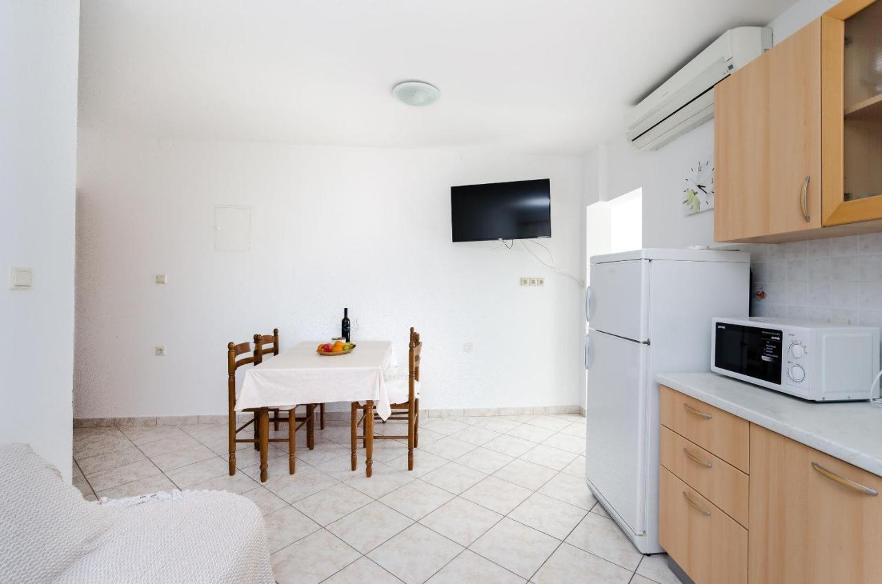 Apartments Marija P Lopar Eksteriør bilde