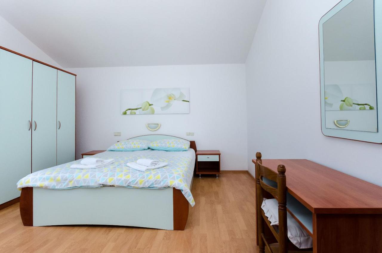 Apartments Marija P Lopar Eksteriør bilde